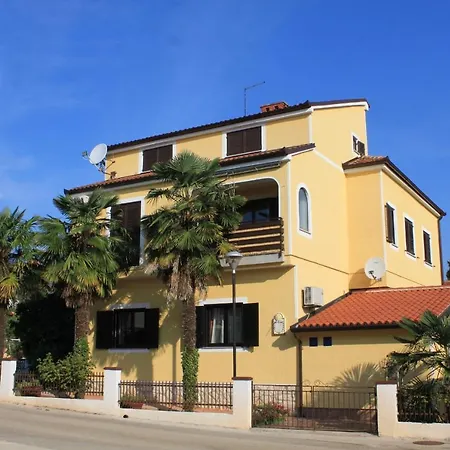 By The Sea - 6095 Apartment