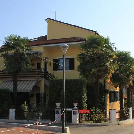 By The Sea - 6095 Umag