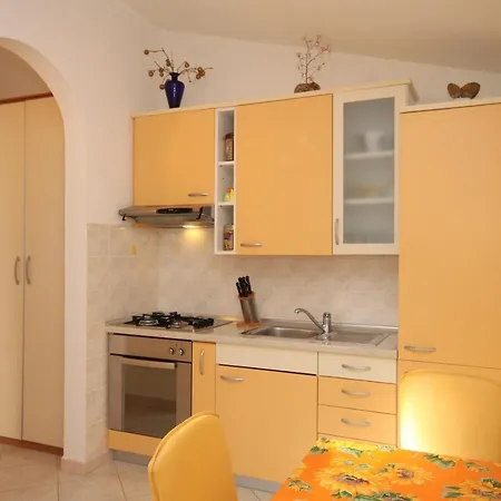 Apartment By The Sea - 6095 Umag