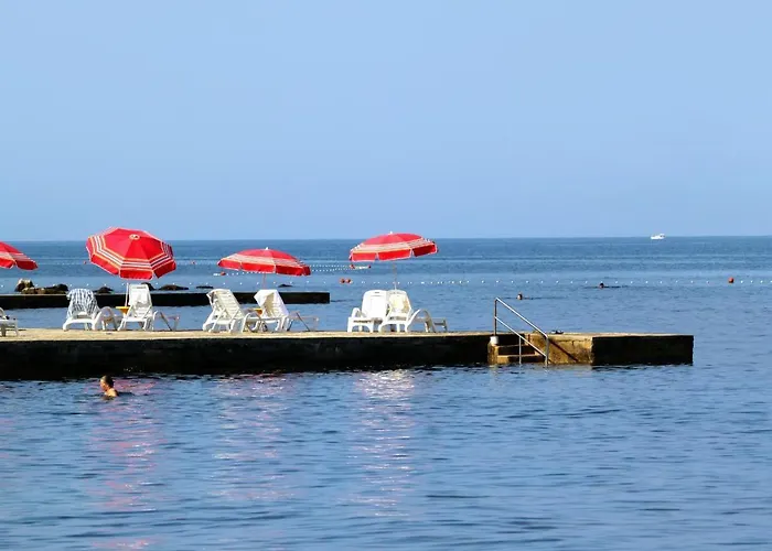 By The Sea - 6095 Umag